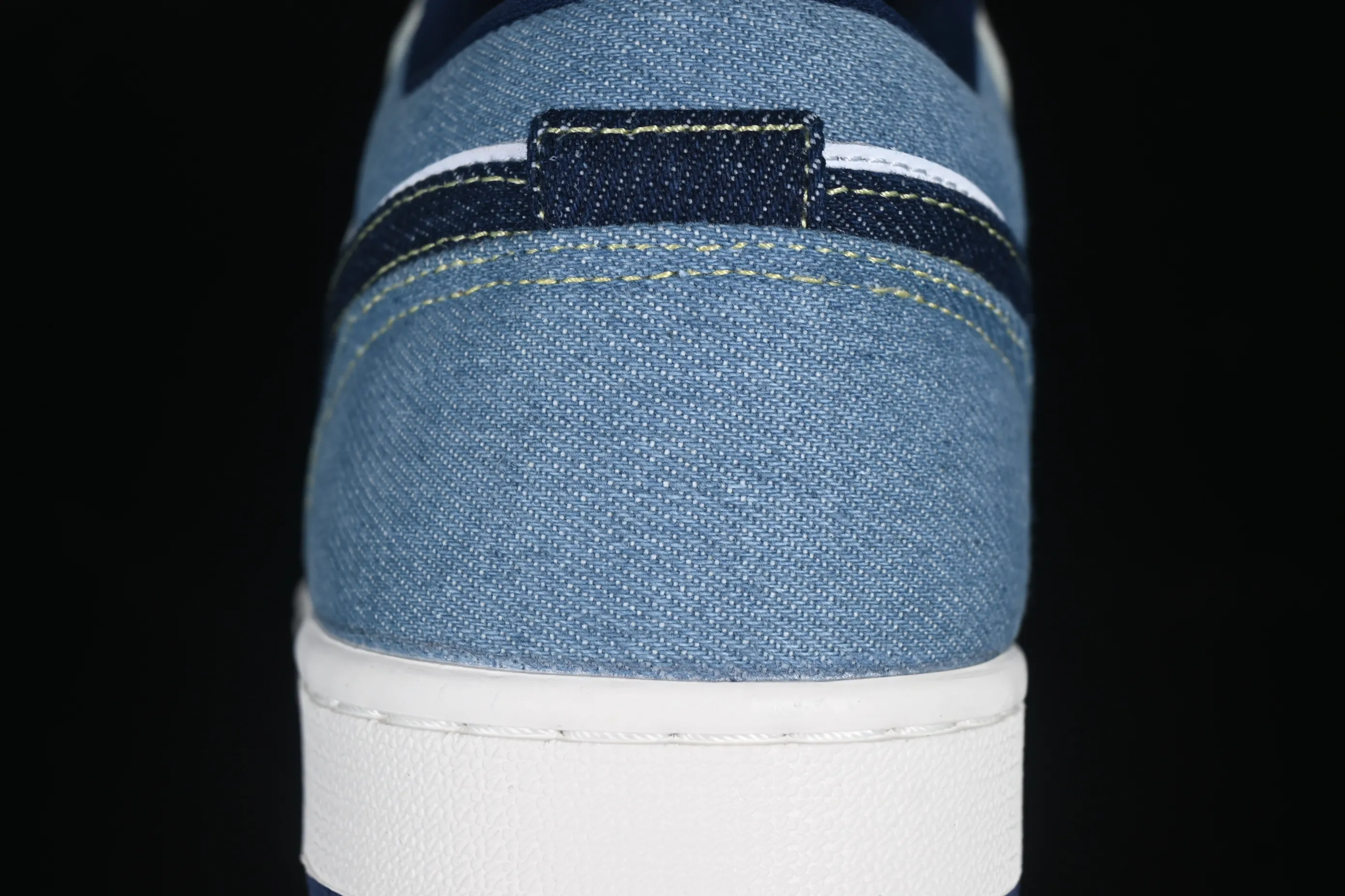 All categories Air Jordan Jordan series basketball shoes Air Jordan 1 Low Air Jordan 1 Low "Canadian Tuxedo" AJ1 Joe 1 cowboy trend low-top basketball shoes IH0648-141